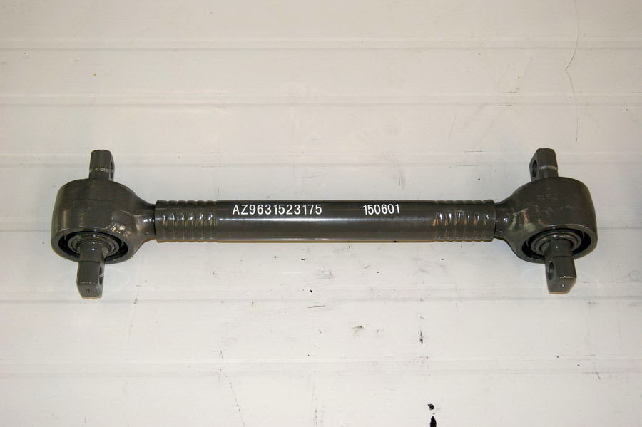 豪沃推力桿  AZ9631523175